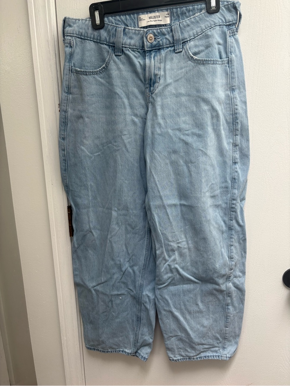 Hollister Light Blue Low-Rise Taper Baggy Jeans
